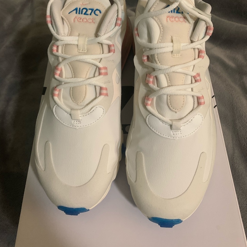 AIR MAX 270 REACT